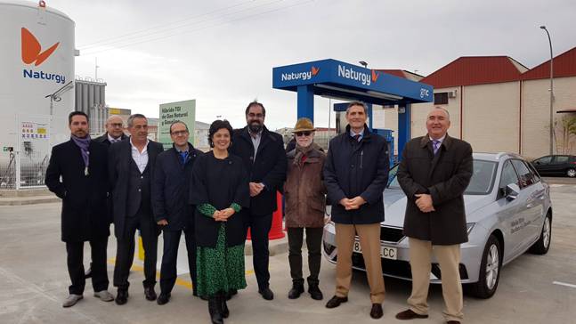NATURGY_Inauguración estación carga gas CR